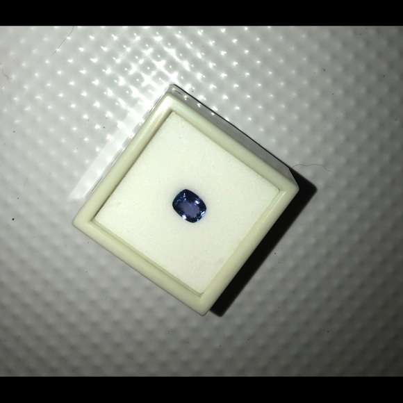 Tanzanite loose gemstone 1.42 CTW - Picture 3 of 3